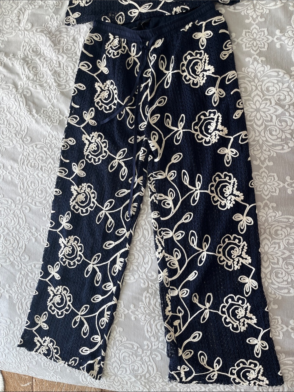 New Solitaire Navy and White Floral Wide-Leg Jumpsuit M - Picture 8 of 11